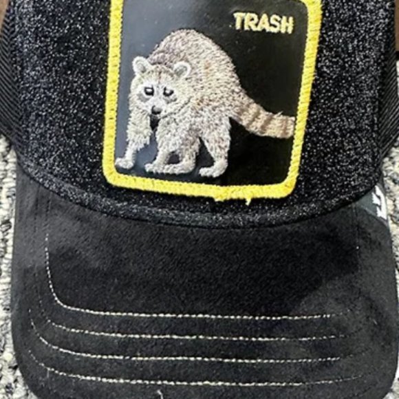 NEW Goorin Animal Trucker Baseball Hat Dumpster Diver Raccoon White Trash Rodent